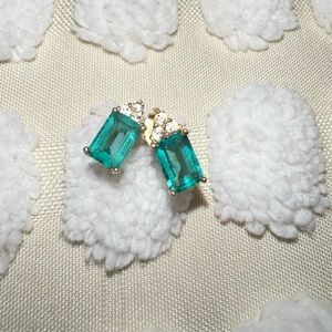 585 14k gold Diamond and emerald earrings